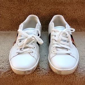 Women's Gucci Loved Leather Sneakers